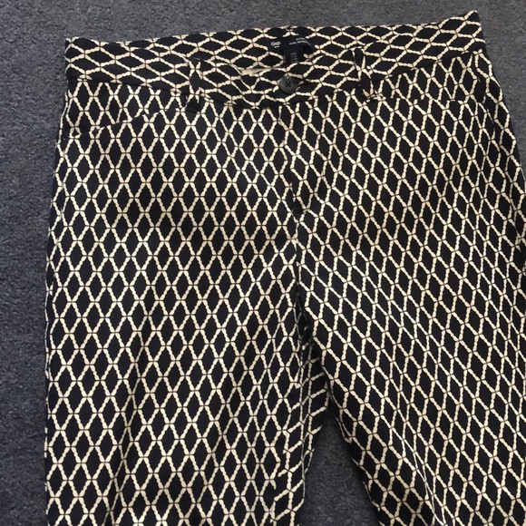 Capris - Picture 2 of 4